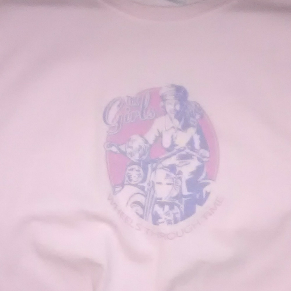 T-SHIRT